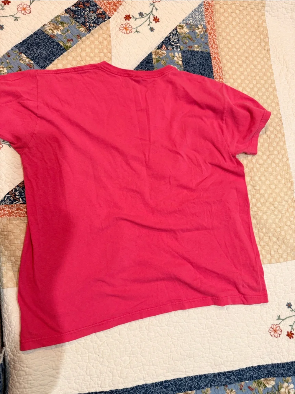 Classic Hot Pink Short Sleeve Tee with University of Kentucky - Picture 2 of 3